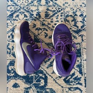 Nike Basketball Sneakers (Men) Size 10